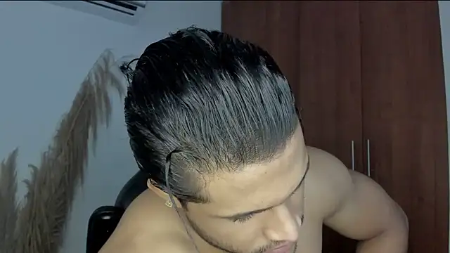 Evansdark1 online show from June 2026 11:07:01 PM