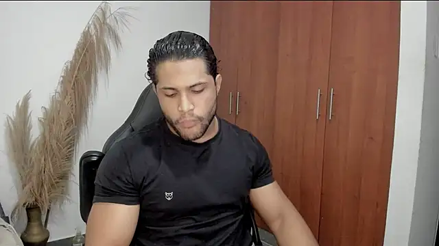 Evansdark1 online show from June 2026 12:37:01 AM