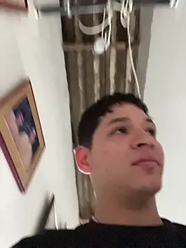 Snapshot of RobinLenoxx chatting on October 2025 04:40:01 PM RobinLenoxx online show from October 2025 04:40:01 PM