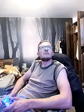 liema3156 online show from October 2025 06:04:01 PM