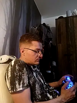 liema3156 online show from April 2026 06:57:02 PM