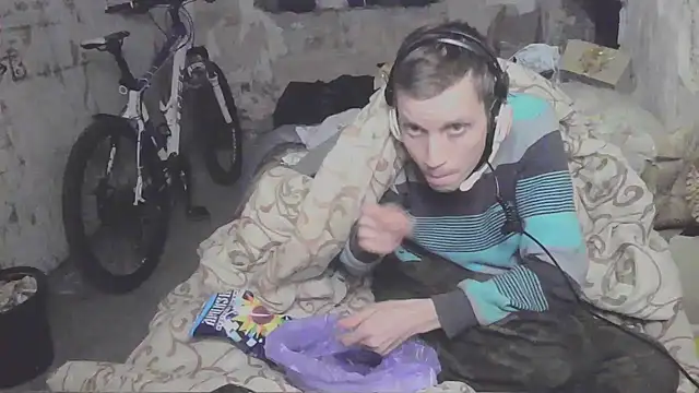 makarov1993 online show from October 2025 08:22:01 PM