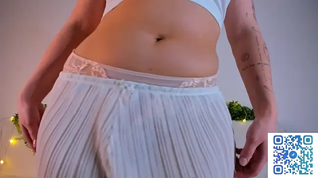 girlllsooft online show from October 2025 01:55:02 PM