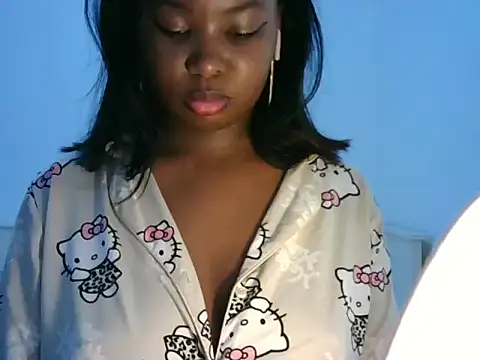 zoe215 online show from June 2026 11:53:02 AM