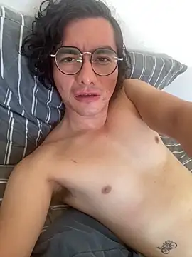 Snapshot of long_nigth chatting on May 2026 11:00:02 PM long nigth online show from May 2026 11:00:02 PM