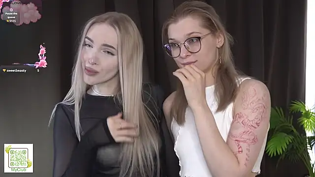 Snapshot of MaeEversley chatting on September 2025 07:40:02 AM MaeEversley online show from September 2025 07:40:02 AM