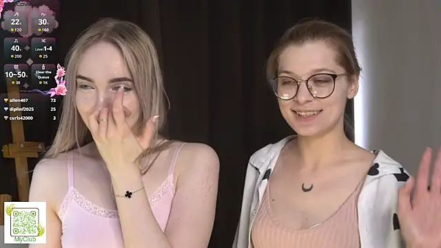 Snapshot of MaeEversley chatting on September 2025 07:43:01 AM MaeEversley online show from September 2025 07:43:01 AM