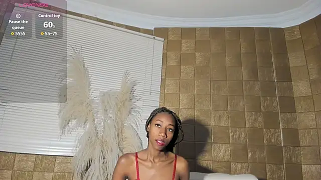 NathalyLeen online show from April 2026 08:22:02 PM