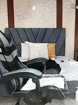 Cailinmilf online show from October 2025 09:46:02 PM