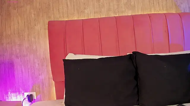 Kendra kobein online show from March 2026 08:37:01 PM