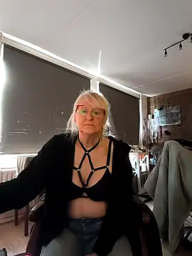 SexyKato001 online show from November 2025 12:39:02 PM