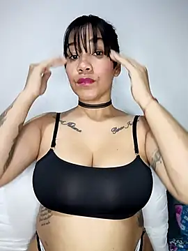 violettaa millerss online show from April 2026 12:37:02 AM