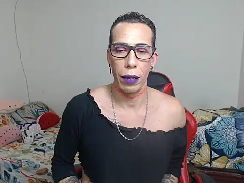 Snapshot of afrodit_25 chatting on October 2025 05:43:02 AM afrodit 25 online show from October 2025 05:43:02 AM