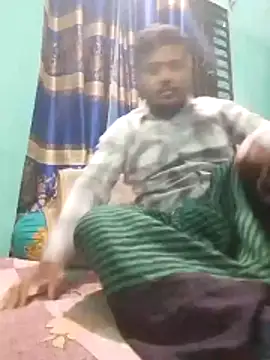 Snapshot of CatchingBouquet chatting on February 2026 02:35:01 PM CatchingBouquet online show from February 2026 02:35:01 PM