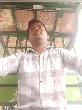 Snapshot of CatchingBouquet chatting on March 2026 07:13:02 AM CatchingBouquet online show from March 2026 07:13:02 AM