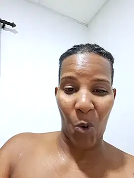 Snapshot of VikysDavis chatting on October 2025 03:25:02 AM VikysDavis online show from October 2025 03:25:02 AM