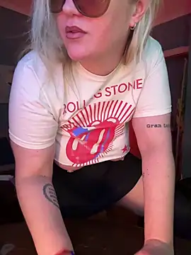 Granlady7 online show from May 2026 09:56:02 PM