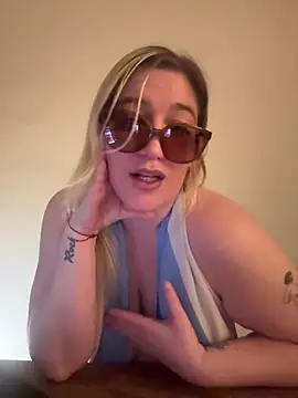 Snapshot of Granlady7 chatting on June 2026 05:27:01 AM Granlady7 online show from June 2026 05:27:01 AM