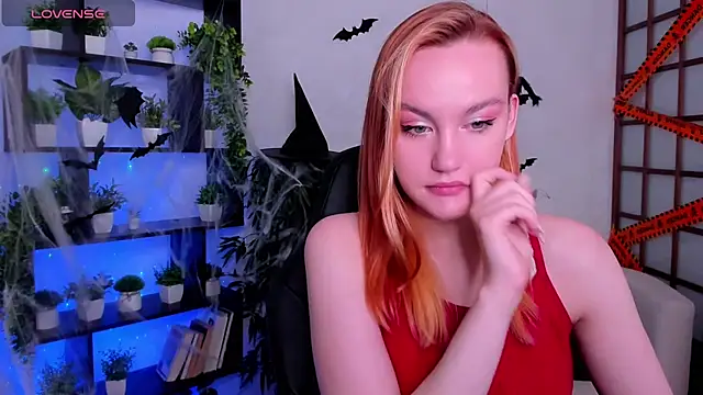 Snapshot of Ida_FaneStain chatting on November 2025 02:25:01 AM Ida FaneStain online show from November 2025 02:25:01 AM