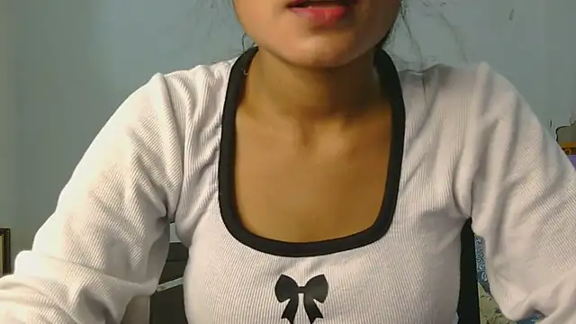 Snapshot of Aarti_misty71 chatting on April 2026 05:21:01 AM Aarti misty71 online show from April 2026 05:21:01 AM