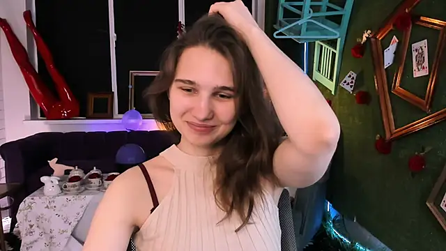 Snapshot of TessaMill chatting on September 2025 05:34:02 AM TessaMill online show from September 2025 05:34:02 AM