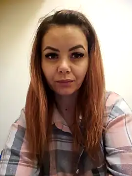 Snapshot of SeductiveMom chatting on December 2024 03:40:01 AM SeductiveMom online show from December 2024 03:40:01 AM