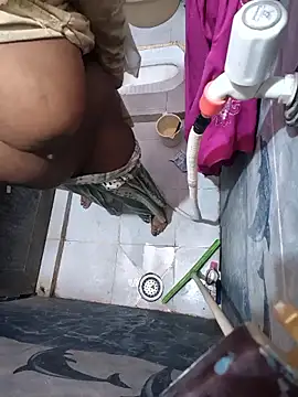 Snapshot of Dassing_strip_couple chatting on September 2025 09:03:02 AM Dassing strip couple online show from September 2025 09:03:02 AM