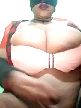 Snapshot of Dassing_strip_couple chatting on February 2026 09:52:01 PM Dassing strip couple online show from February 2026 09:52:01 PM