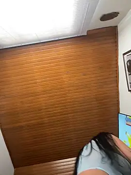 oh nina online show from November 2025 08:22:02 PM