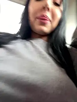 oh nina online show from January 2026 08:32:02 PM