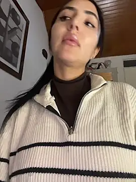 Snapshot of oh_nina chatting on April 2026 12:13:02 AM oh nina online show from April 2026 12:13:02 AM