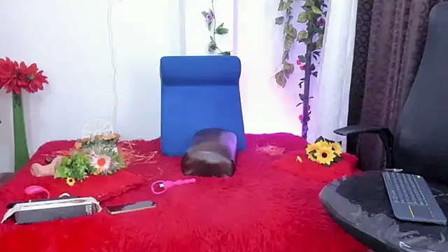 miaroberts69 online show from July 2026 12:09:02 AM