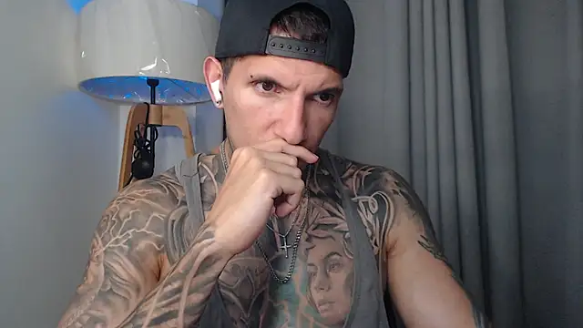 Snapshot of Shane_Clay chatting on December 2025 11:44:02 PM Shane Clay online show from December 2025 11:44:02 PM