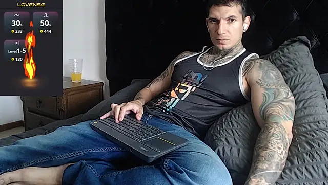 Snapshot of Shane_Clay chatting on January 2026 06:43:02 PM Shane Clay online show from January 2026 06:43:02 PM