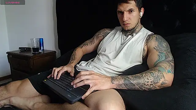 Snapshot of Shane_Clay chatting on February 2026 07:51:02 PM Shane Clay online show from February 2026 07:51:02 PM