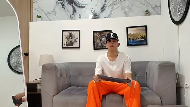 TWINKS FRIENDS online show from March 2026 01:17:02 PM