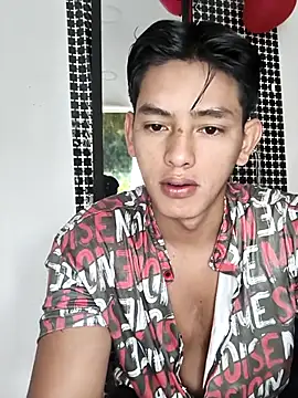 Hiroshi Shen online show from October 2025 12:27:01 PM