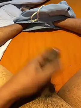 girlslvrs online show from February 2026 10:41:01 PM