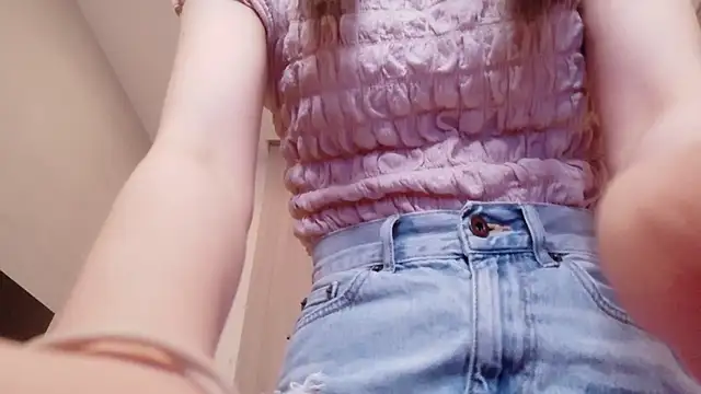 OSUSHI-CHAN online show from June 2026 07:38:02 PM