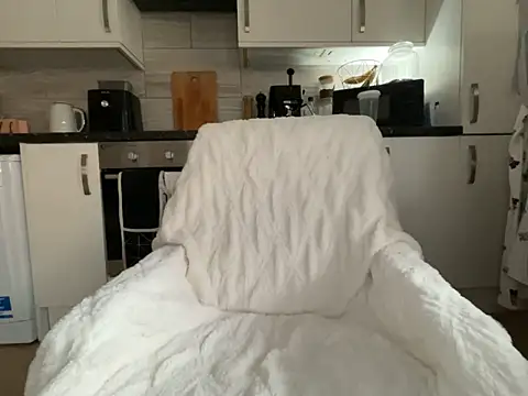 Snapshot of FrancescaXO chatting on February 2026 10:21:02 AM FrancescaXO online show from February 2026 10:21:02 AM