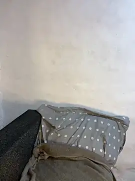 Snapshot of chicachocolate01 chatting on October 2025 02:28:01 AM chicachocolate01 online show from October 2025 02:28:01 AM