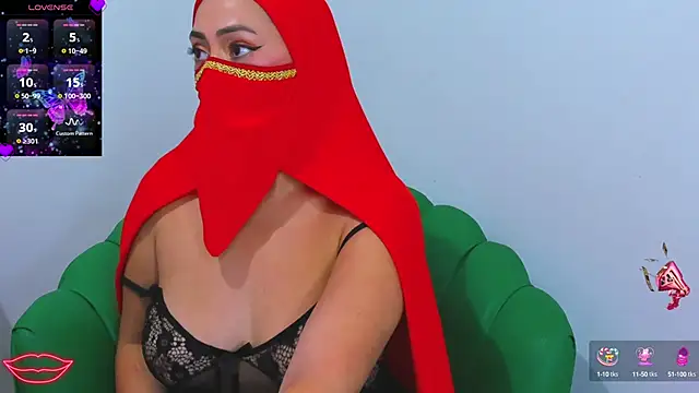 Aisha Malek online show from October 2025 09:24:01 PM