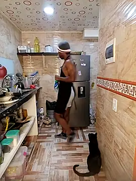 Snapshot of queemking chatting on September 2025 01:06:02 AM queemking online show from September 2025 01:06:02 AM