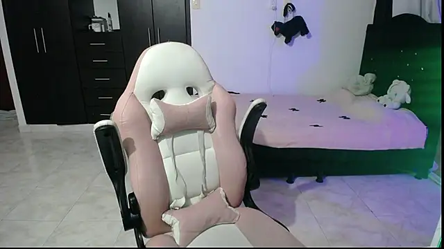 Elizabeth rose02 online show from October 2025 01:42:02 AM