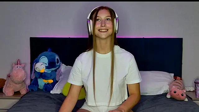 MissEmilyMiller online show from September 2025 06:24:02 PM