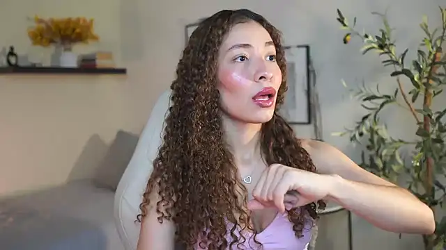 isabella-garcia- online show from May 2026 10:06:01 PM