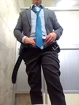 Snapshot of hotmanxxx84 chatting on September 2025 10:20:02 PM hotmanxxx84 online show from September 2025 10:20:02 PM