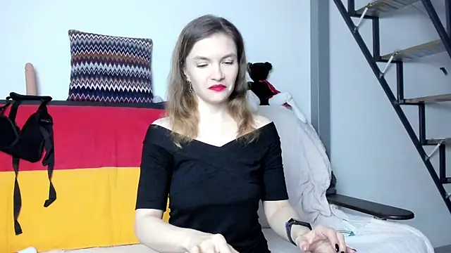 Katherine Twilight online show from January 2025 03:32:02 PM