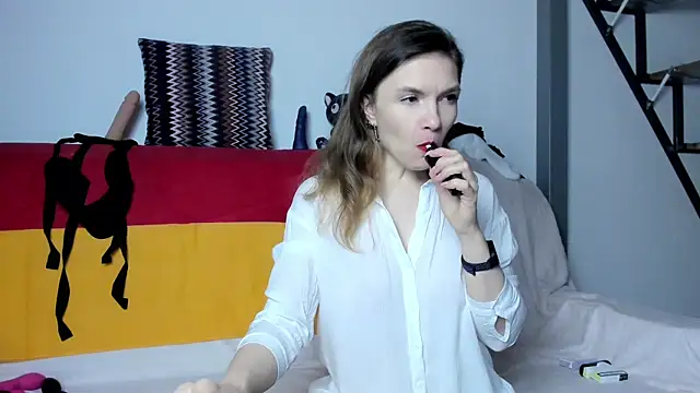 Katherine Twilight online show from February 2025 03:54:01 PM