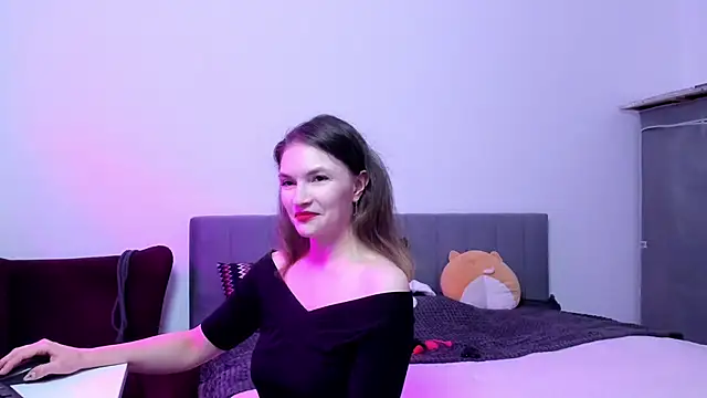 Katherine Twilight online show from October 2025 03:35:01 PM